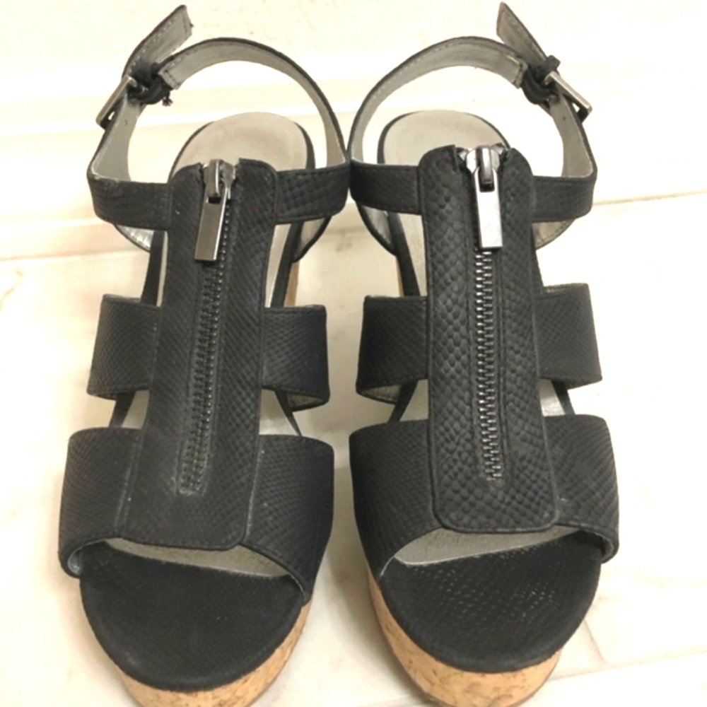 White mountain zipper textured cork wedges, New In Box Size 6